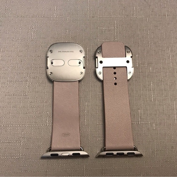 Apple Watch Modern Buckle in Soft Pink - Picture 3 of 4